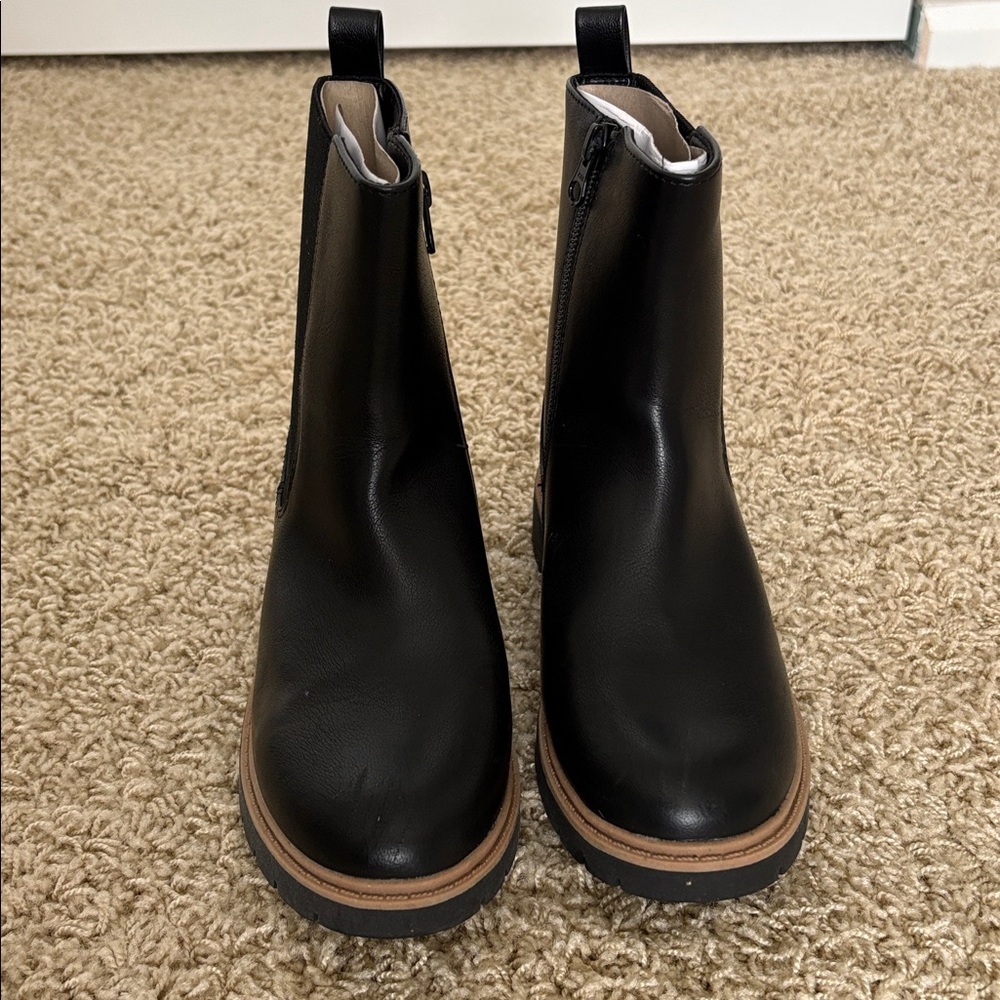 Art Class | Laurel Chelsea Boots (Black) -EUC - Picture 6 of 15